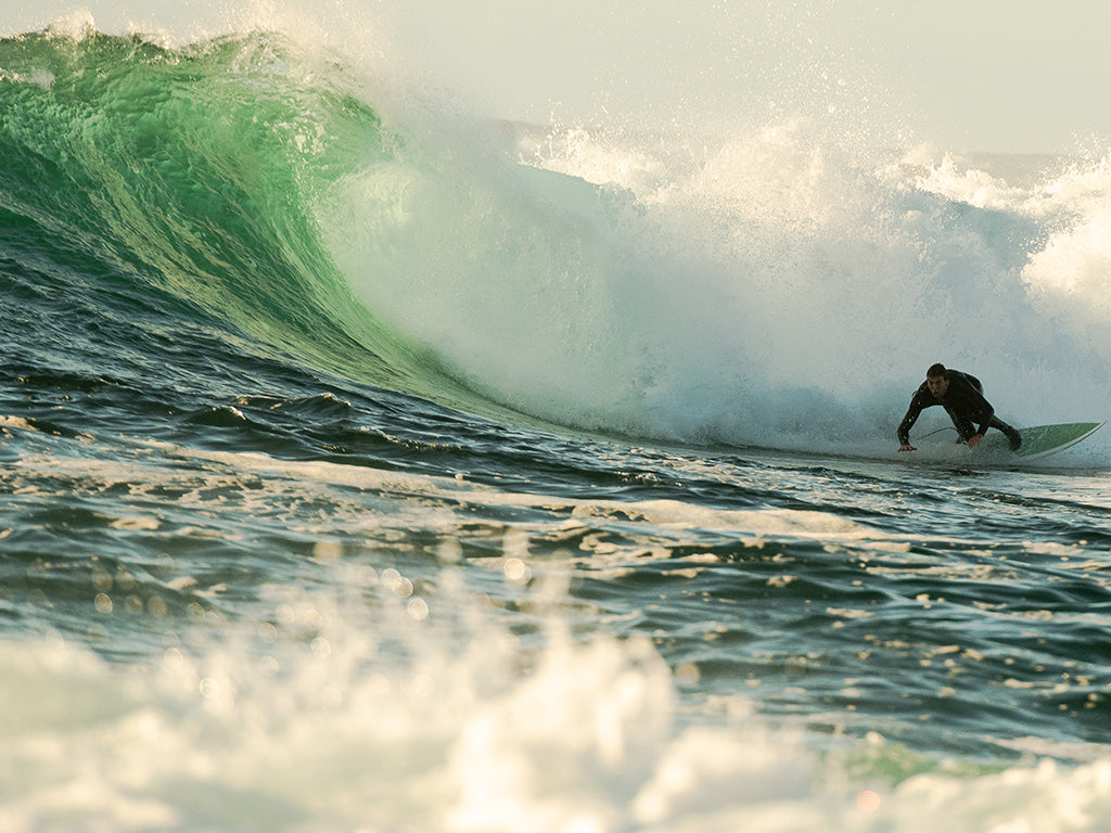BEAU FOSTER SURFBOARDS x DEUS EX MACHINA – Deus Ex Machina/デウス