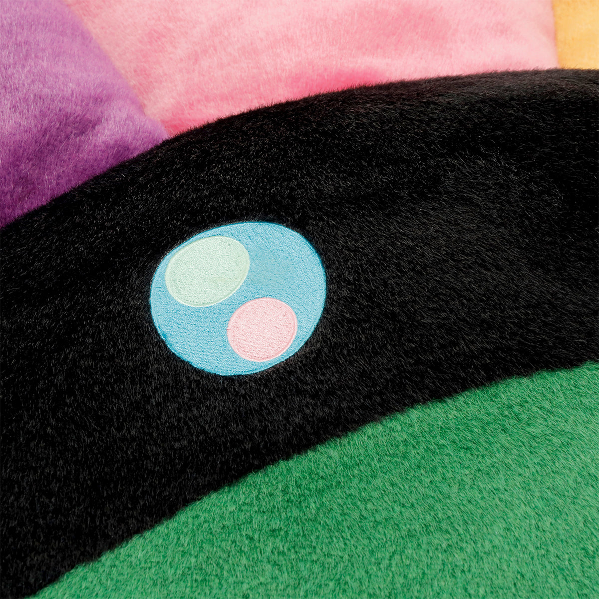 Takashi Murakami / kaikai kiki】待望のフラワークッションが本日20時