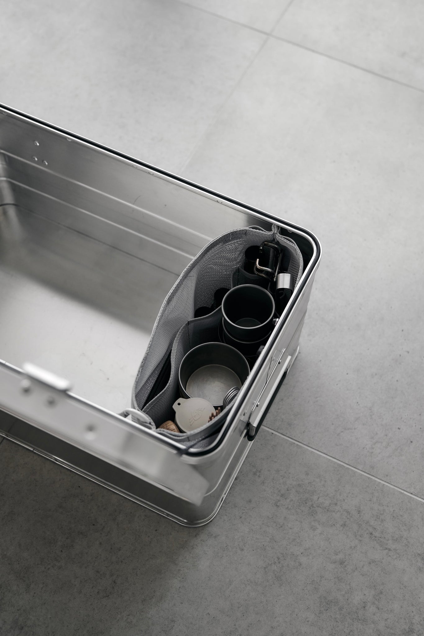 Containeering Vol.3 / Wanderout Universal Box 47L – wanderout