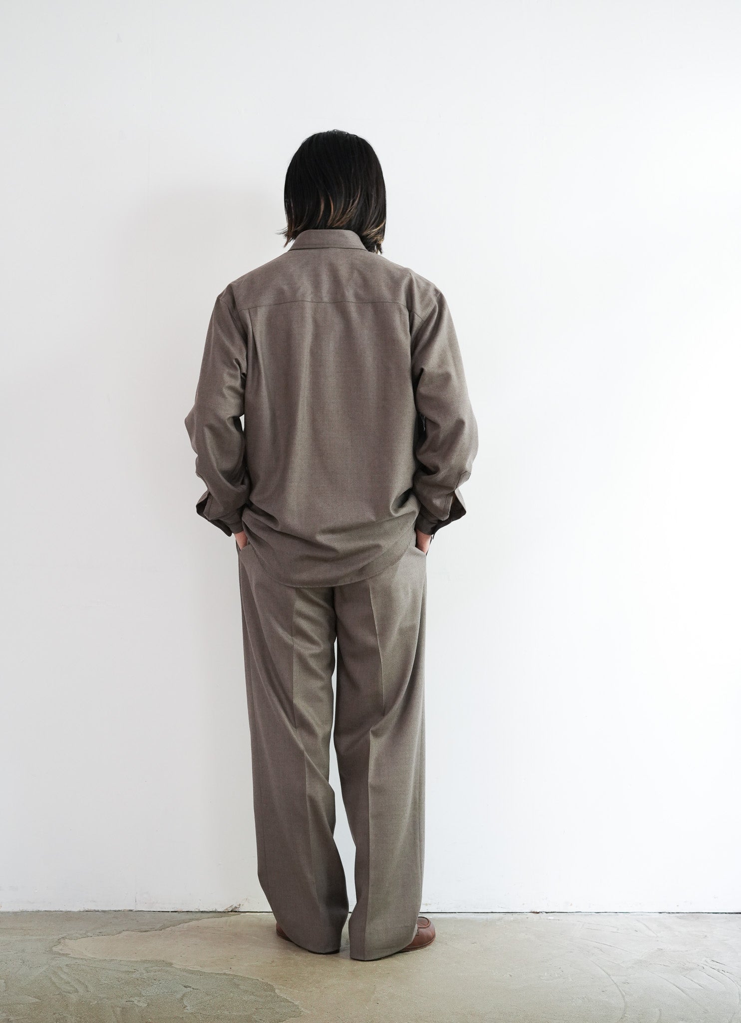 AURALEE SUPER LIGHT WOOL SHIRT – Chum!