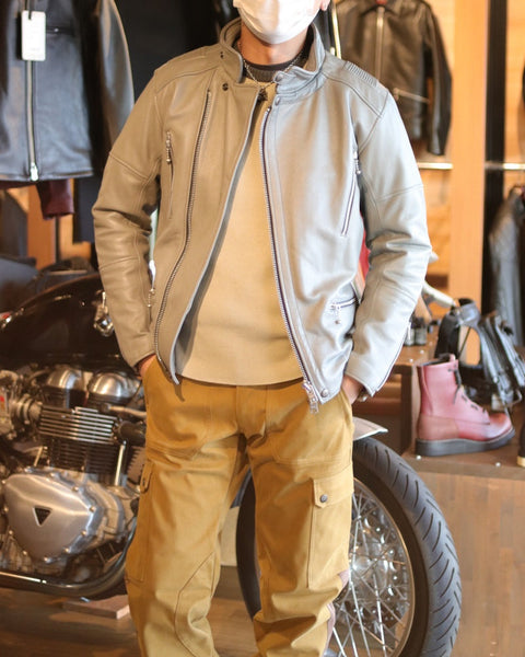 グレーのライダースジャケット -REP-