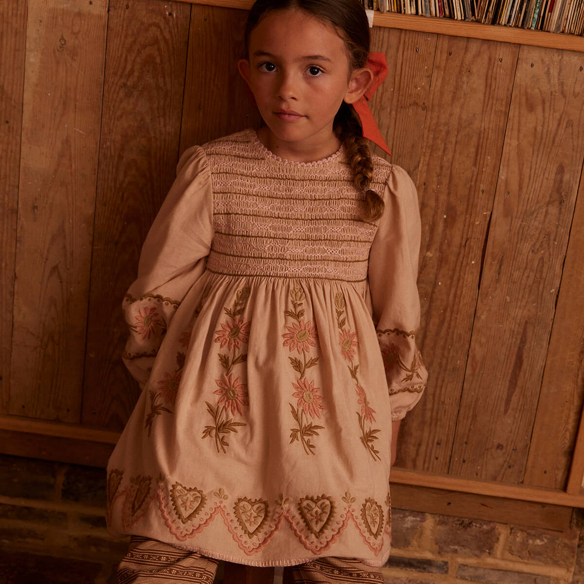 Apolina AW25 – Junior Edition