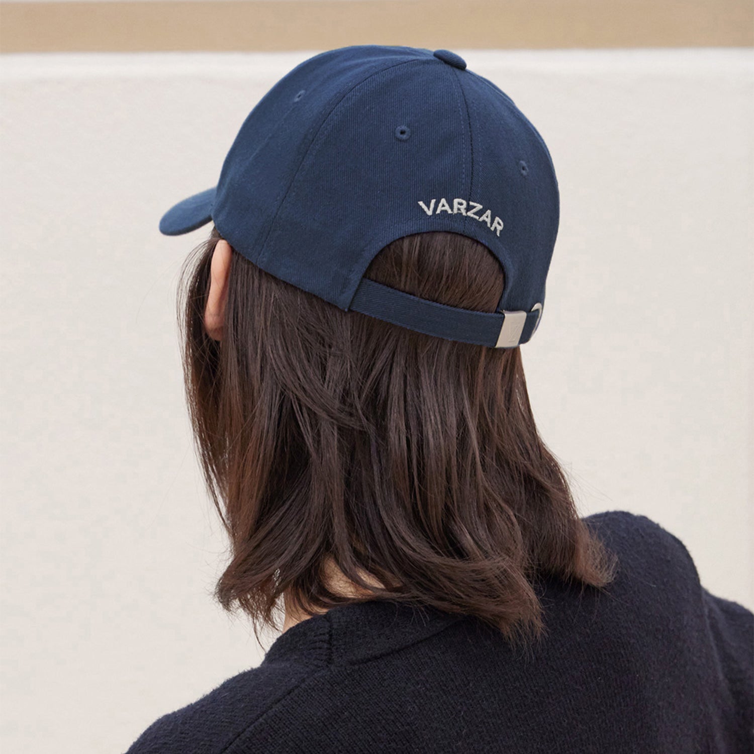 VZ ミニマルロゴボールキャップ / ネイビー - VARZAR | 60% - アジア