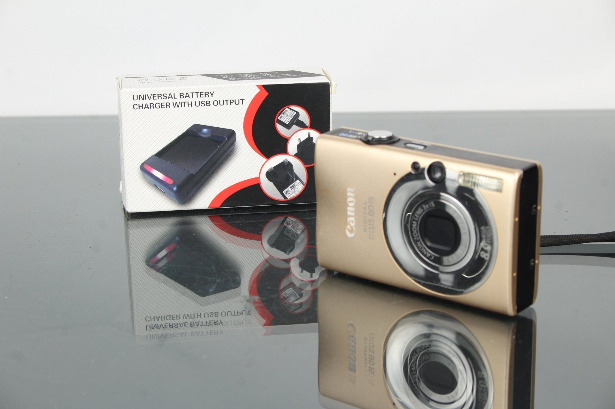 Canon Ixus 80 IS Review: Retro Point-and-Shoot with CCD Charm