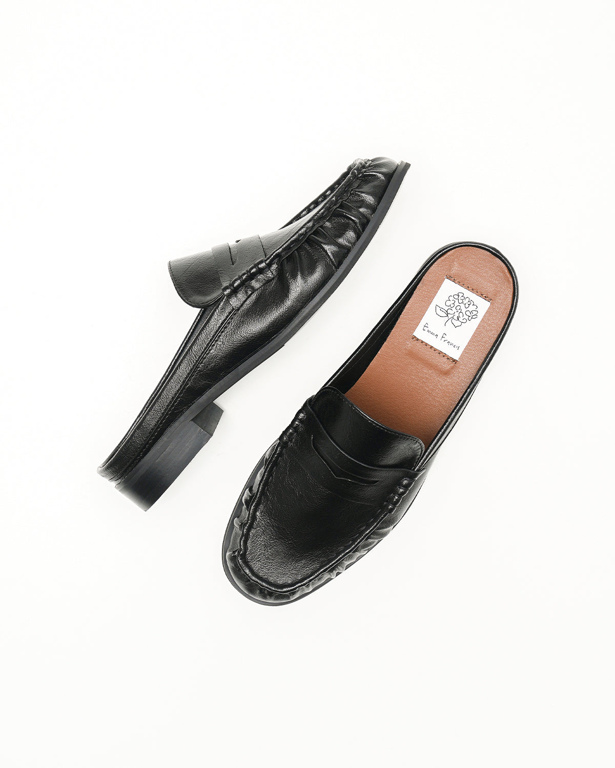 メタリック ローファーミュール （ブラック マイラー） -Emma Francis