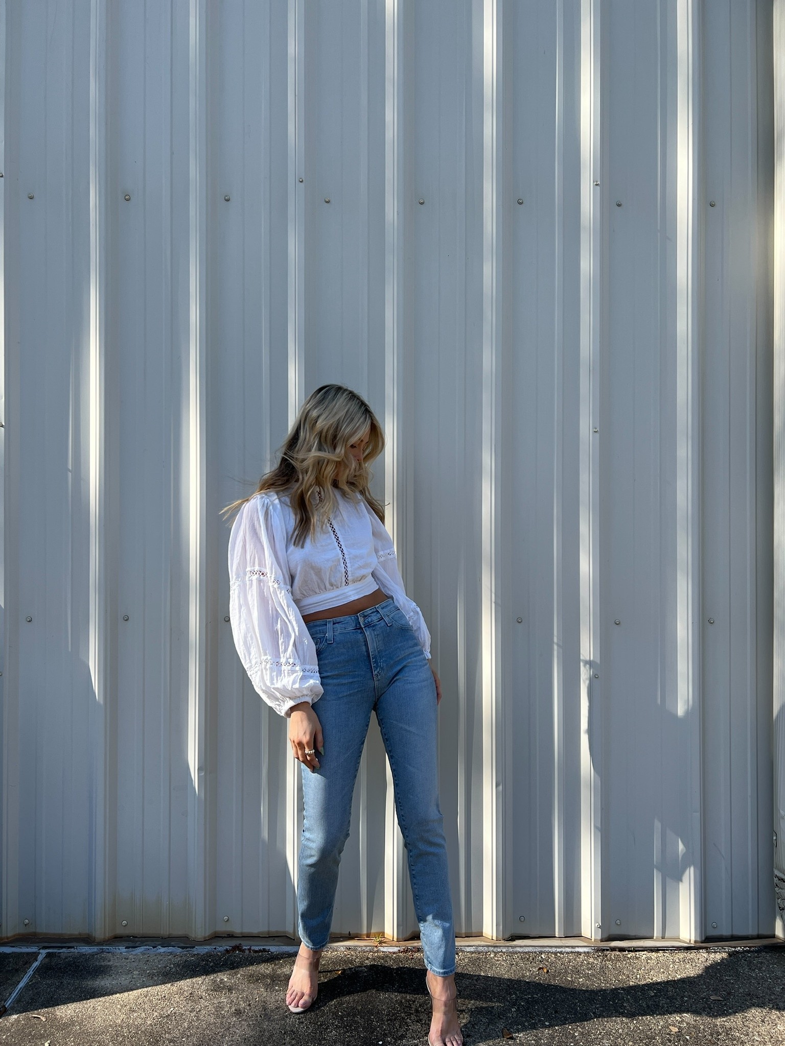 Mari - The Denim Bar