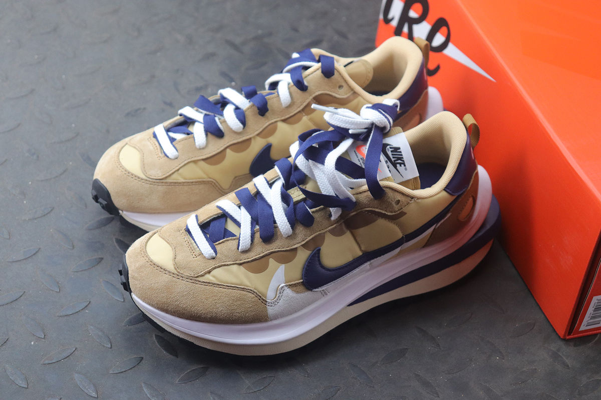 NIKE x SACAI X VAPORWAFFLE 'SESAME BLUE' - The Shoe Box