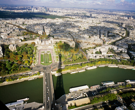 エッフェル塔からの眺めの写真素材 [FYI02609406] | ストックフォトの