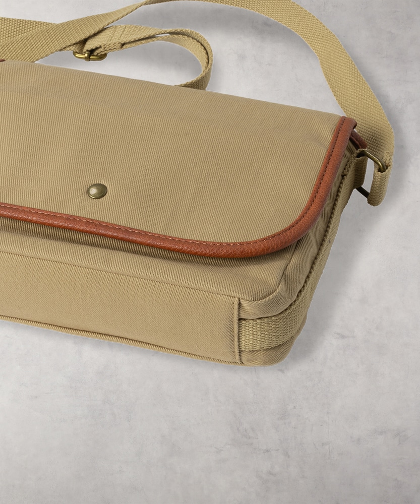 シンセティックレザーショルダーバッグ(ONE SIZE ベージュ