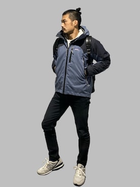 patagoniaのマウンテンパーカー（グレー系）を使った人気ファッション