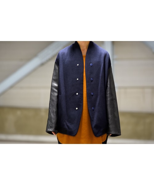 the Sakaki（サカキ）の「theSakaki Stadium Jumper（スタジャン