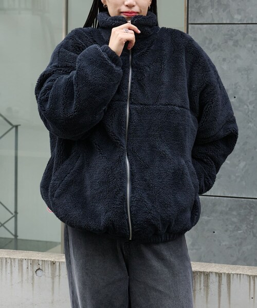 COLONY 2139（コロニートゥーワンスリーナイン）の「シャギーフリース