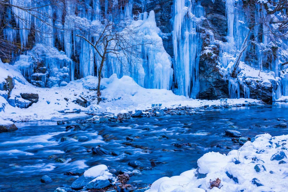 三十槌の氷柱
