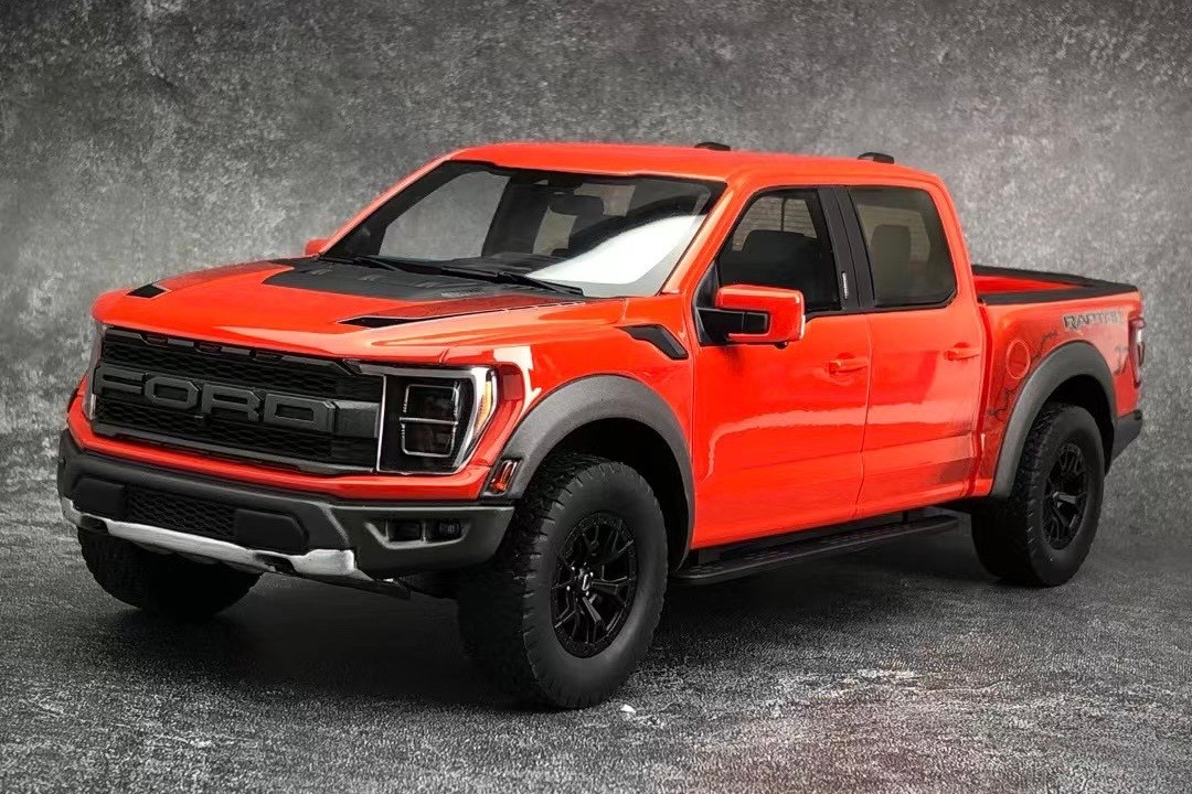 1/18 GT Spirit 2022 Ford F-150 Raptor Pickup Truck (Code Orange