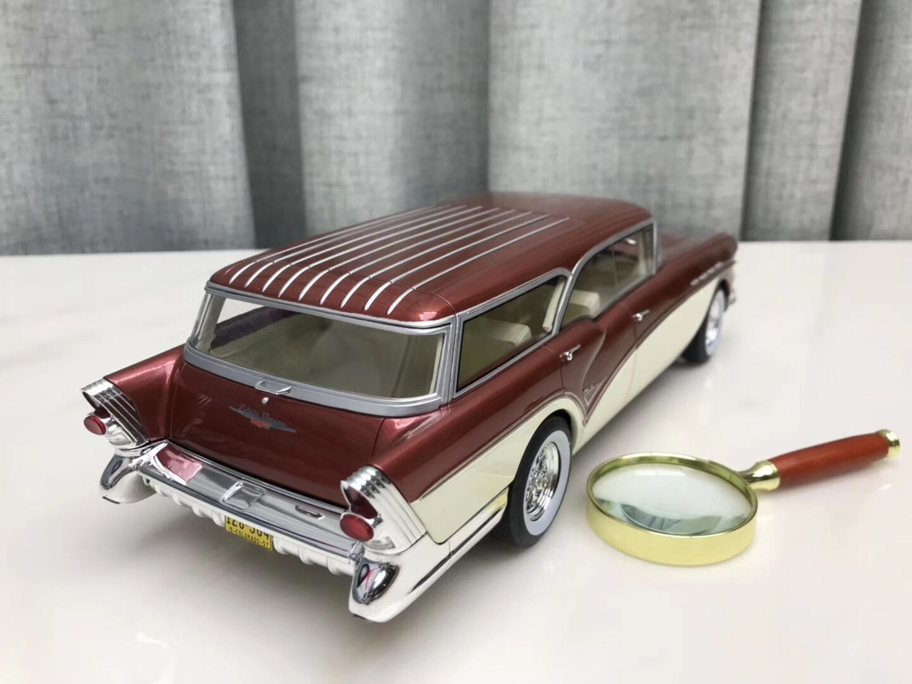 1/18 BOS 1957 Buick Century Caballero Estate Wagon (Red) Resin Car