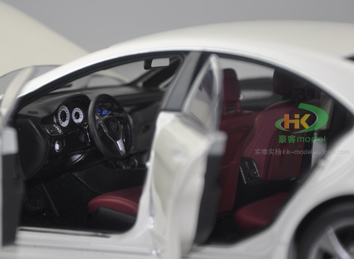 RARE 1/18 Norev Mercedes-Benz CLS 350 CGi (White) - LIVECARMODEL.com