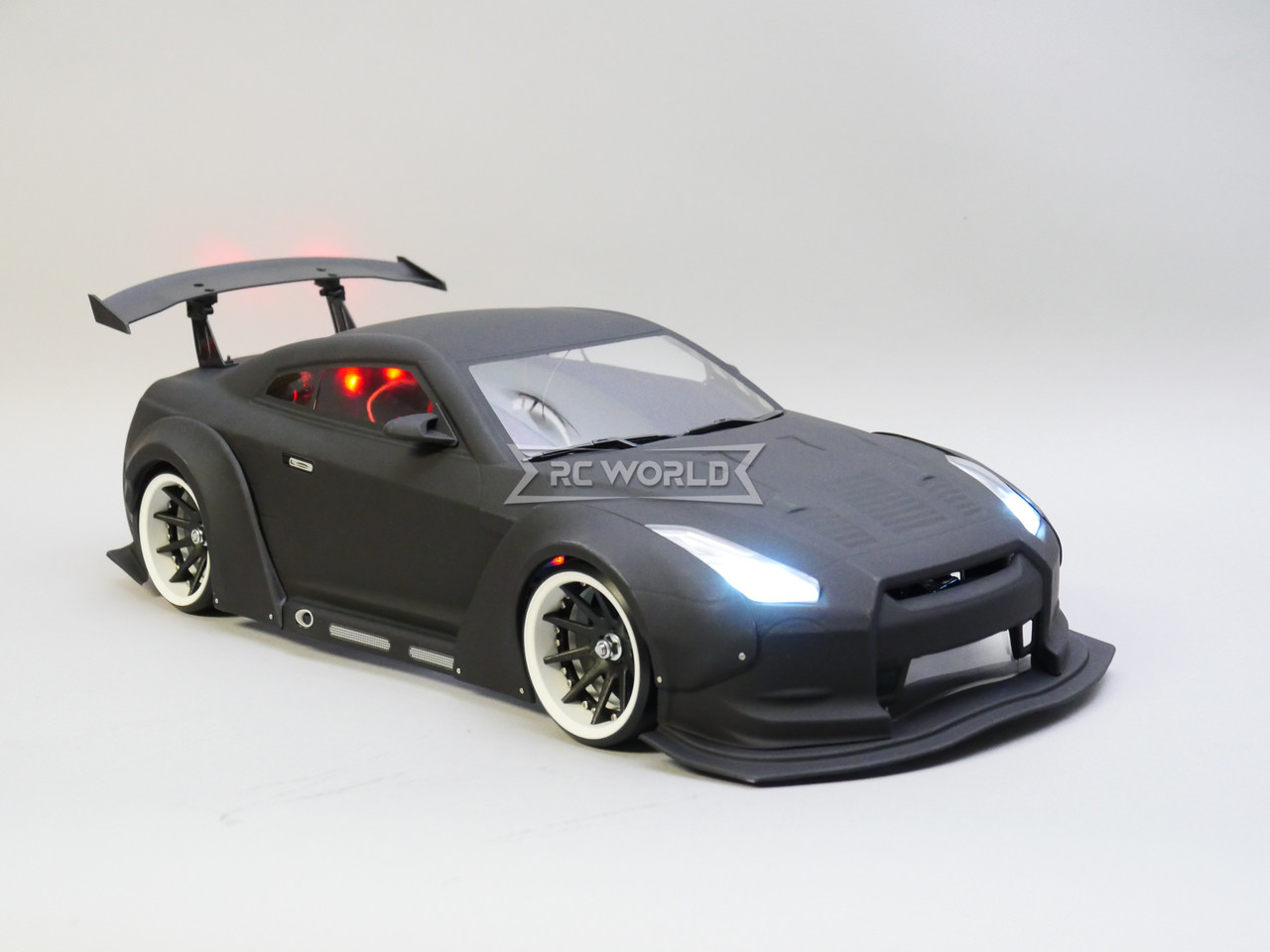 Tamiya 1/10 NISSAN GT-R WIDE BODY DRIFT -RTR-