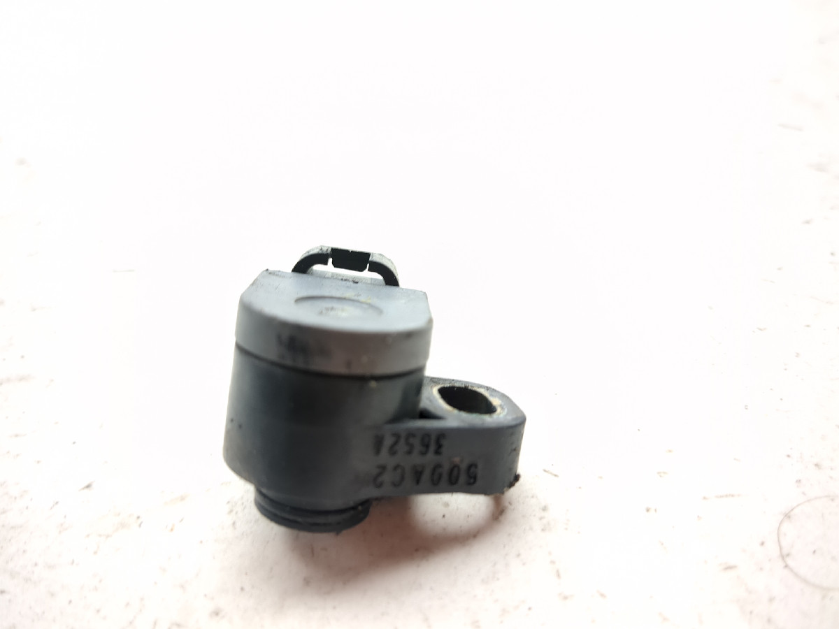 tv52371-03-04-kawasaki-ninja-