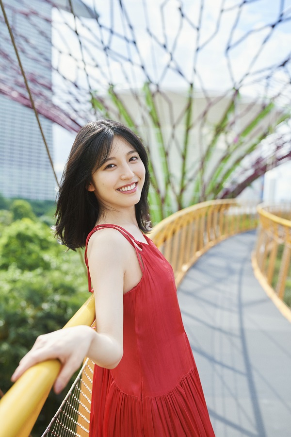 早川聖来（乃木坂46）、卒業記念写真集が発売決定 - TOWER RECORDS ONLINE