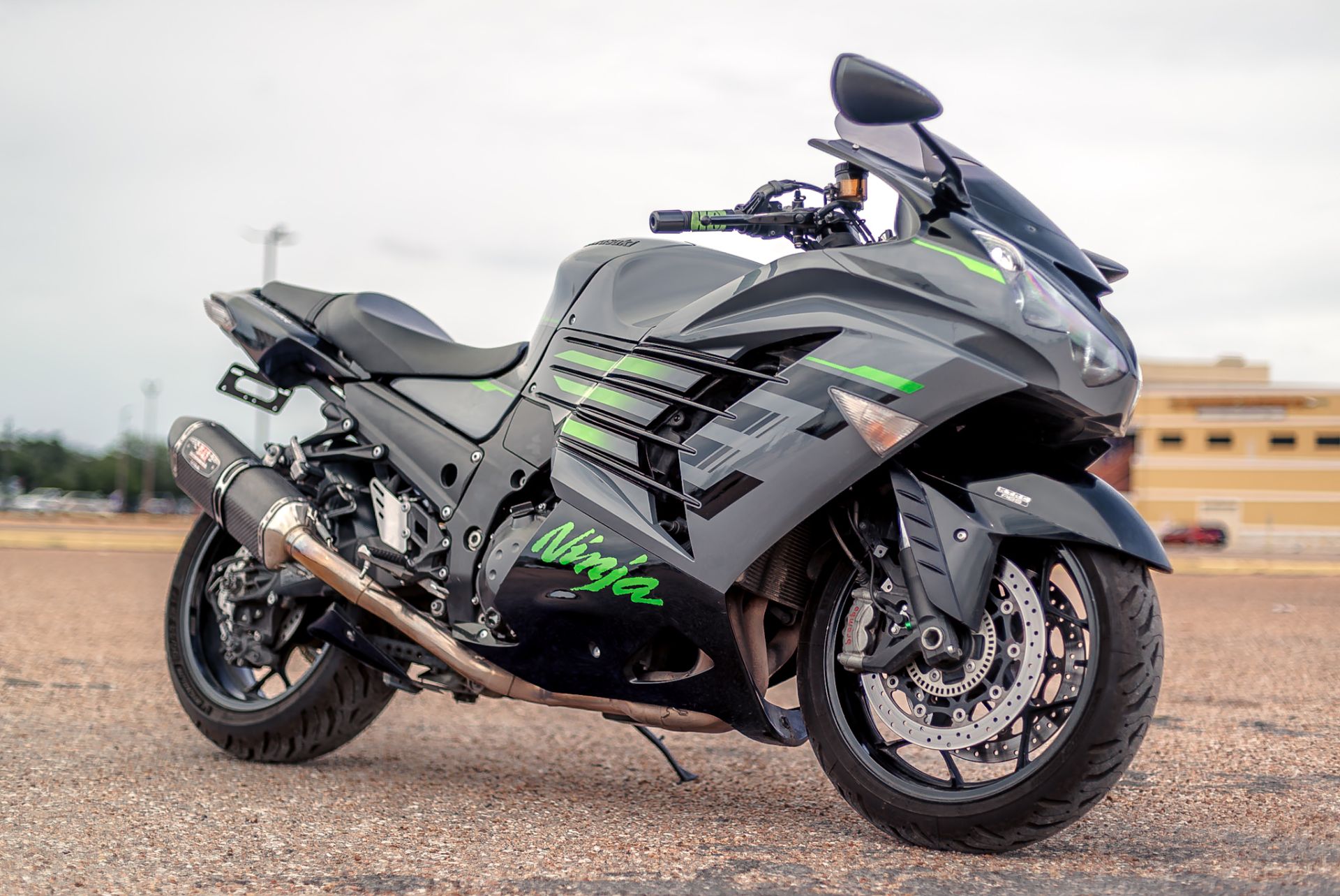 Used 2021 Kawasaki Ninja ZX-14R ABS Pearl Storm Gray / Metallic