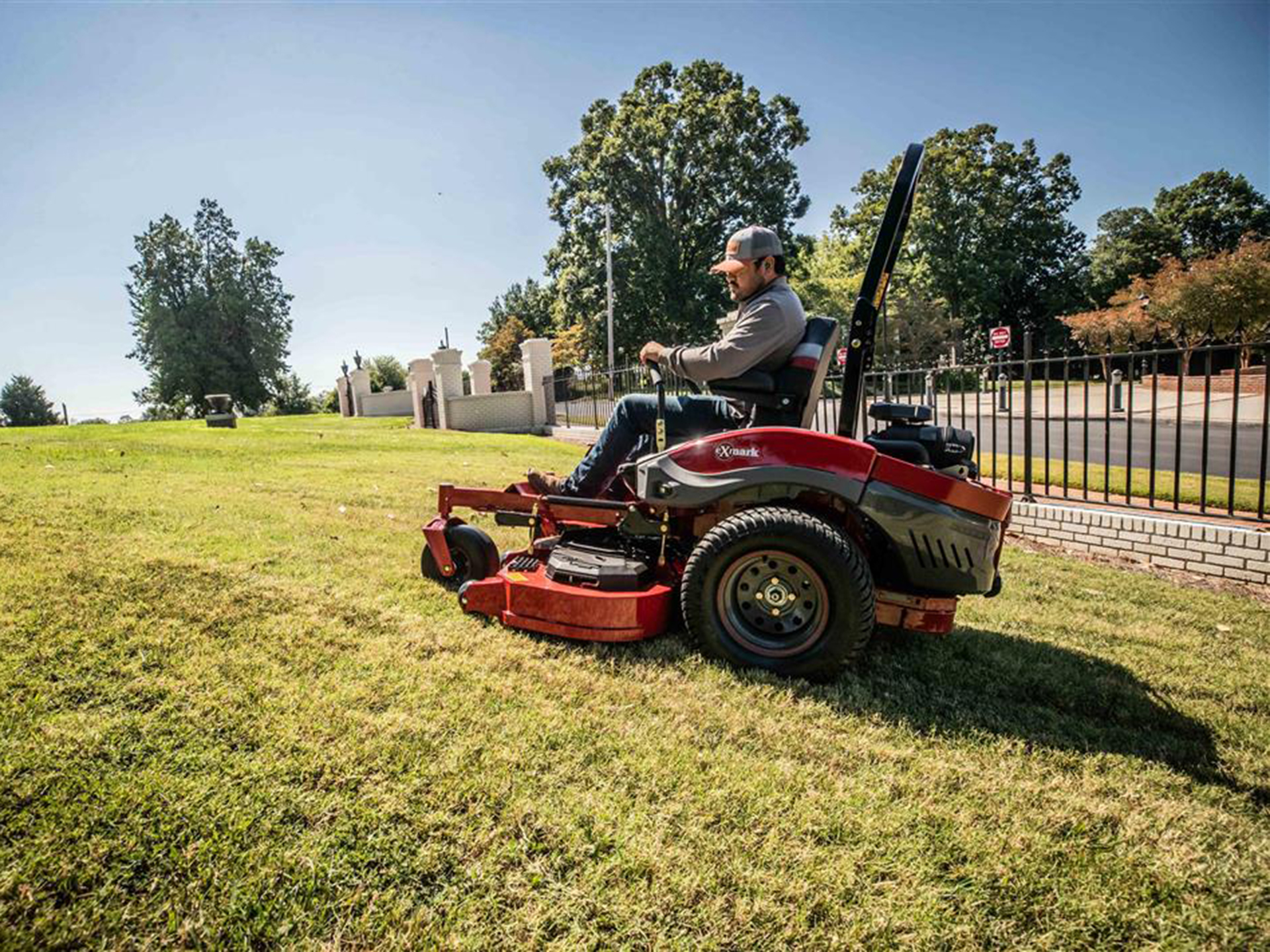New 2025 Exmark Lazer Z X-Series 72 in. Vanguard EFI 37 hp | Lawn