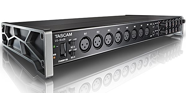 バンド一発録りもOK！アナログ入力16チャンネル以上のオーディオ