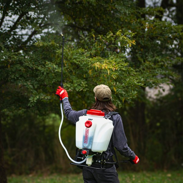 Chapin 63950 4 Gallon Mixes on Exit™ (M.O.E.) Backpack Sprayer