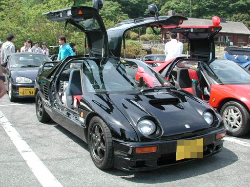 よっしーさんのAZ－1、ボロボロになったオプションのスペアタイヤ