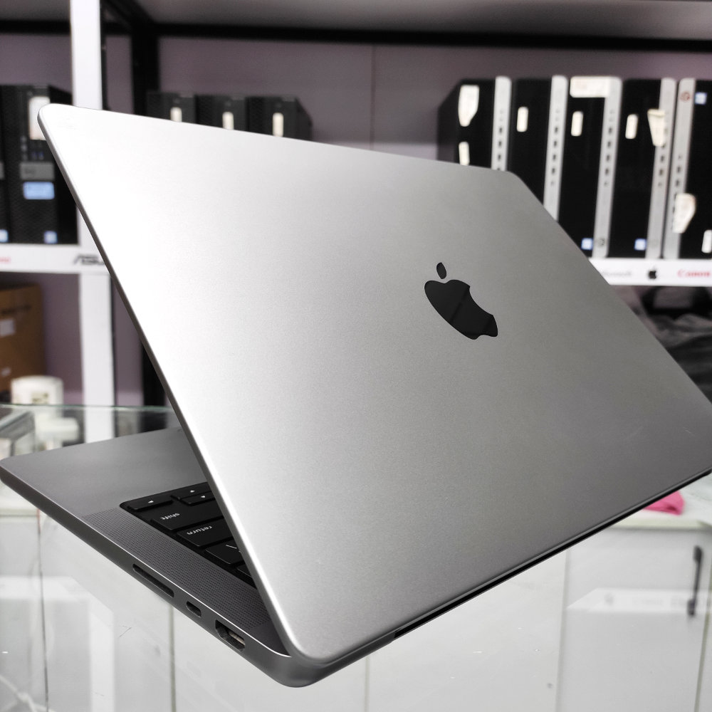 Apple Macbook Pro M1 Pro 32GB RAM 512GB SSD 14 Inch 4k Retina