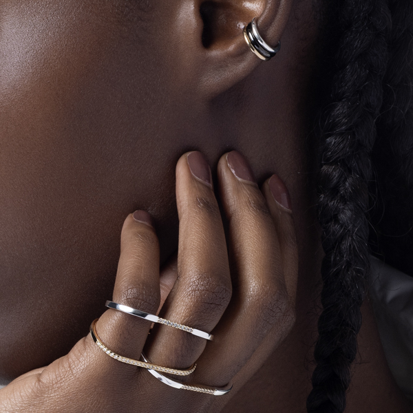 GOSSAMER オブロングダイヤモンド イヤーカフ