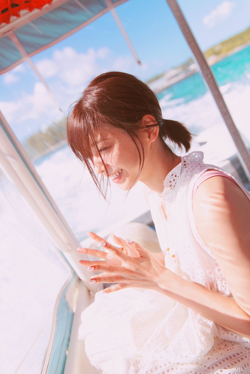 欅坂46・渡邉理佐の“連続ジャンプ”に歓喜の声「まさに空飛ぶ天使