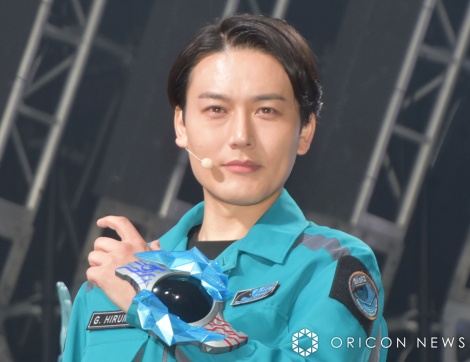 蕨野友也の画像・写真 | 『ブレーザー』蕨野友也、初代ウルトラマンと