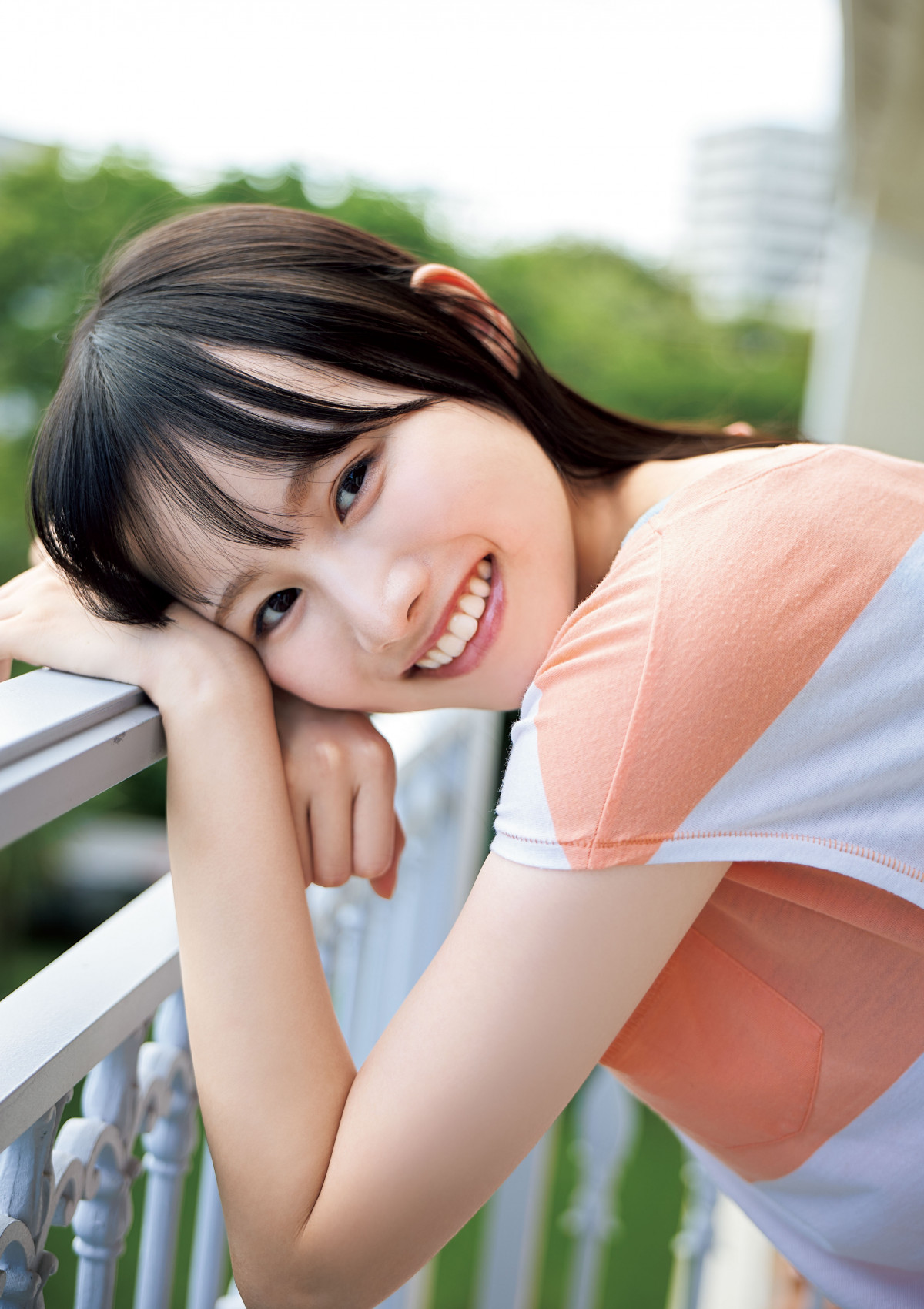 日向坂46五期生・高井俐香、『ヤンジャン』初登場 制服＆部屋着