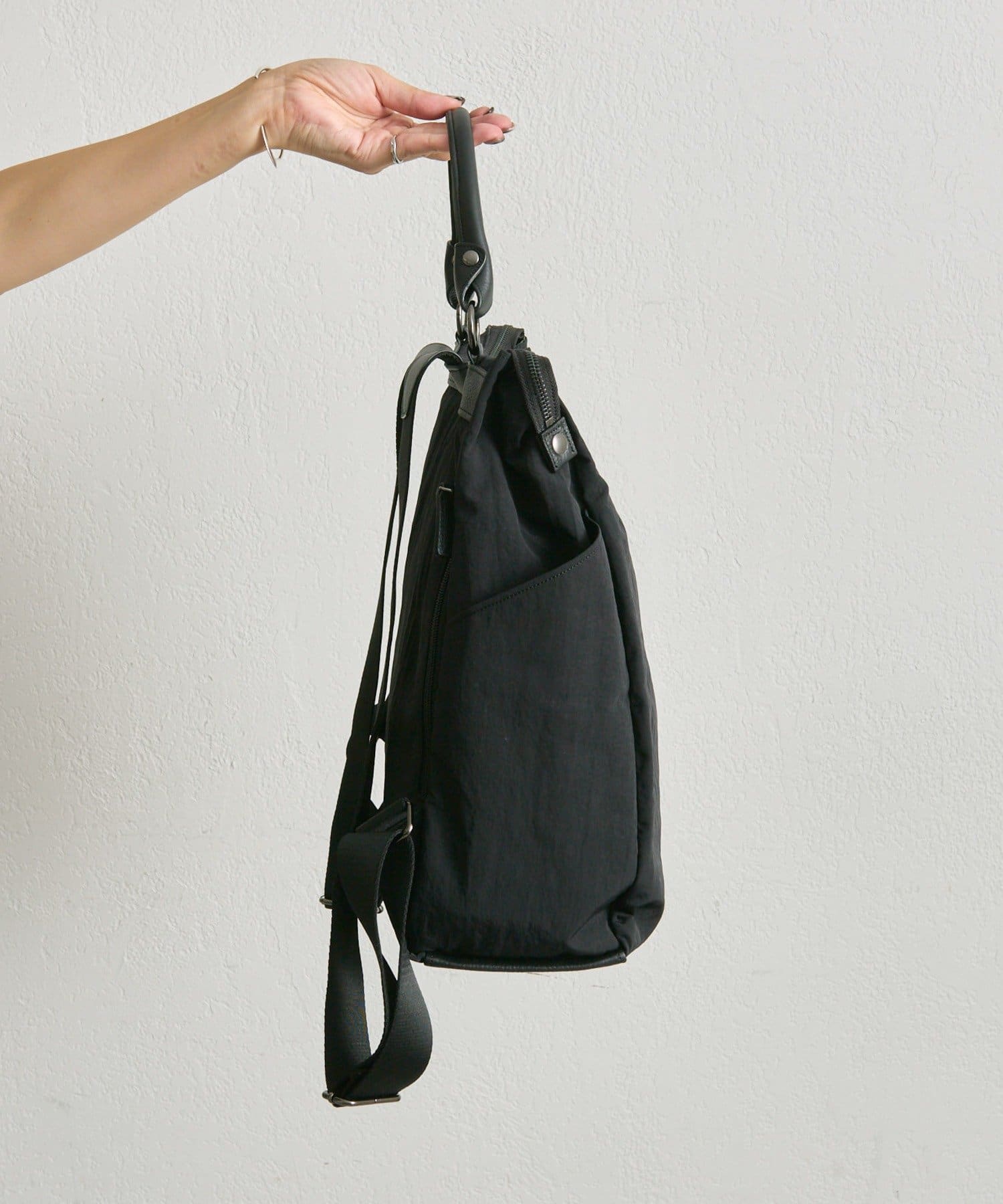 撥水/A4サイズ対応/リバイバル》スクエアリュック | ear PAPILLONNER