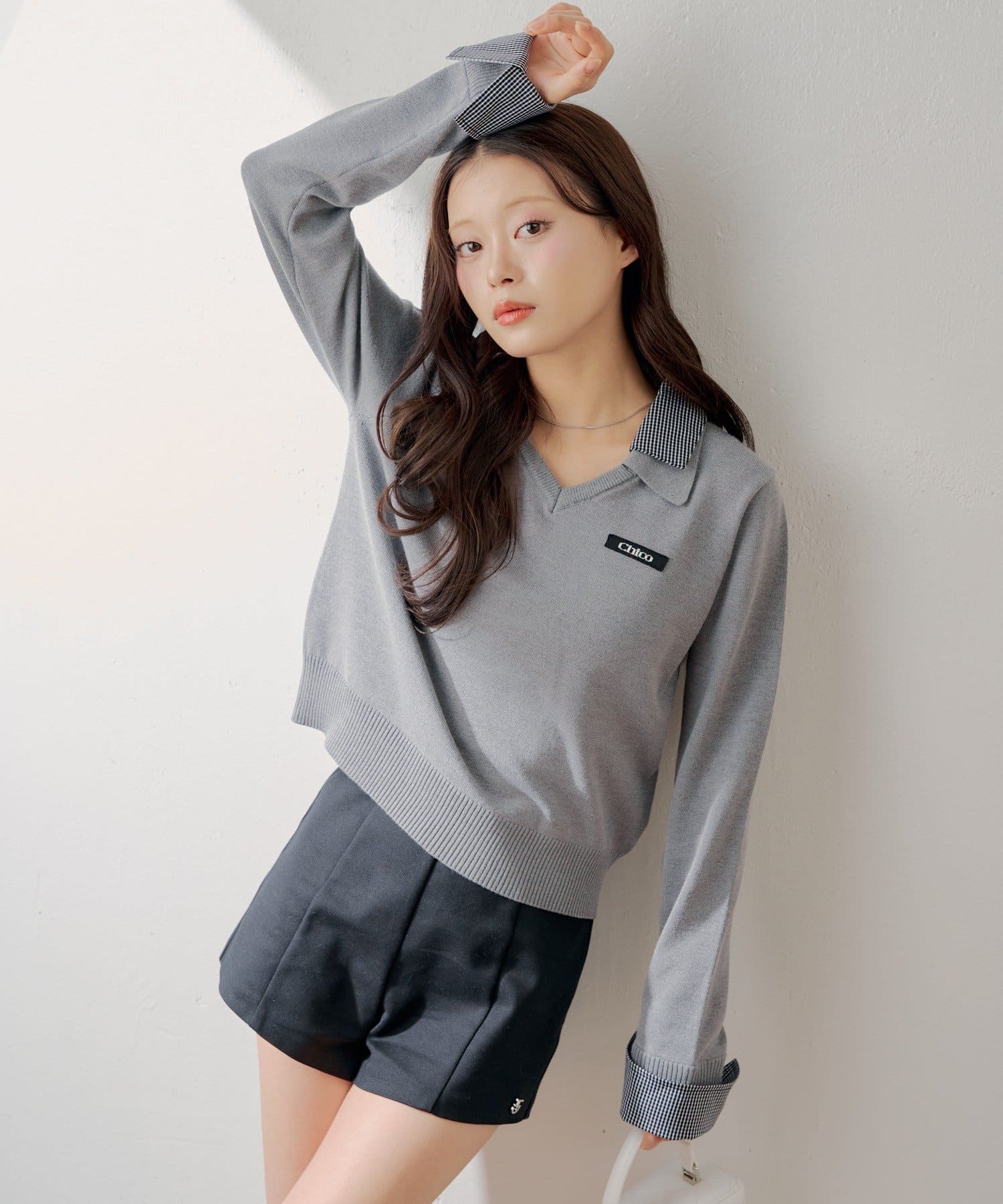 シャツレイヤードVネックニット | Chico(チコ)レディース | PAL CLOSET