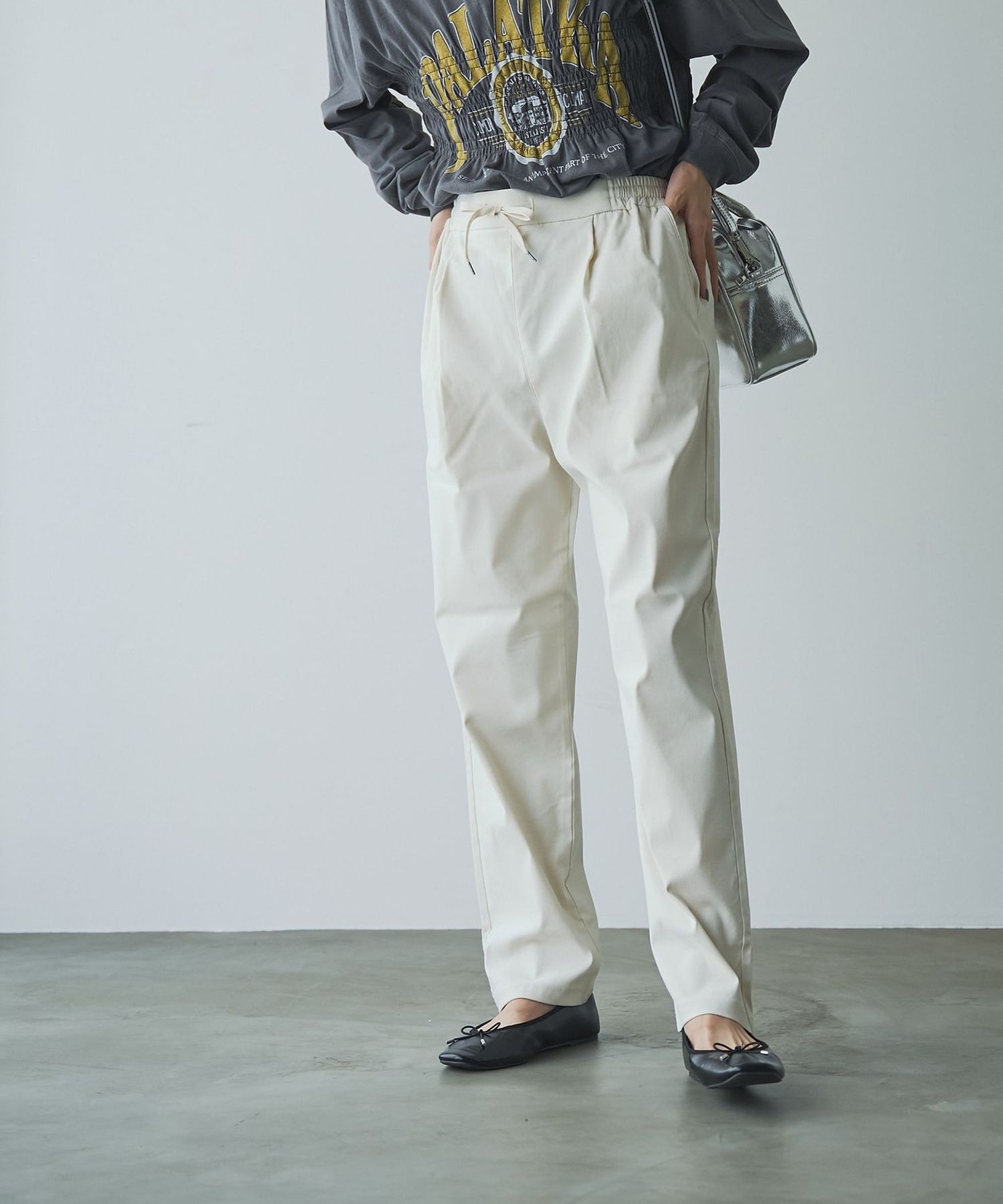 マルチファンクションやみつきテーパードパンツ（WEB限定サイズ）