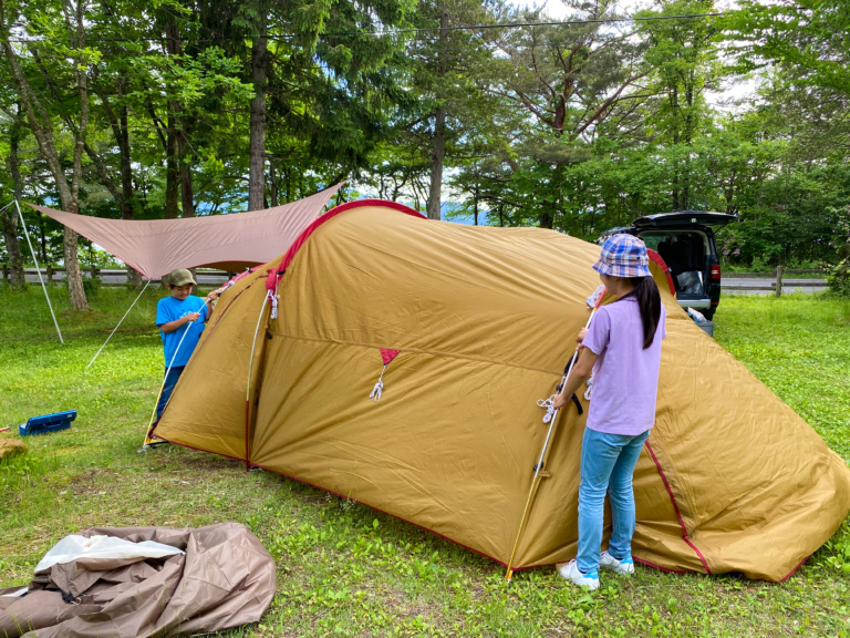 子供と一緒に、Snow Peak ヴォールト SDE-080 を 張ってみた。 - 秋田