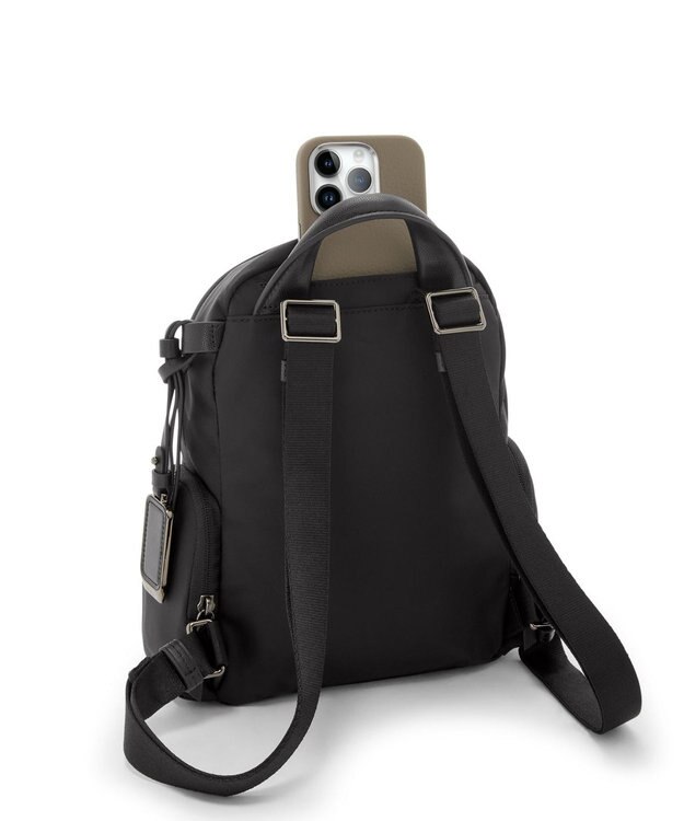 VOYAGEUR 「セリーナ」スモール・バックパック / TUMI | ファッション