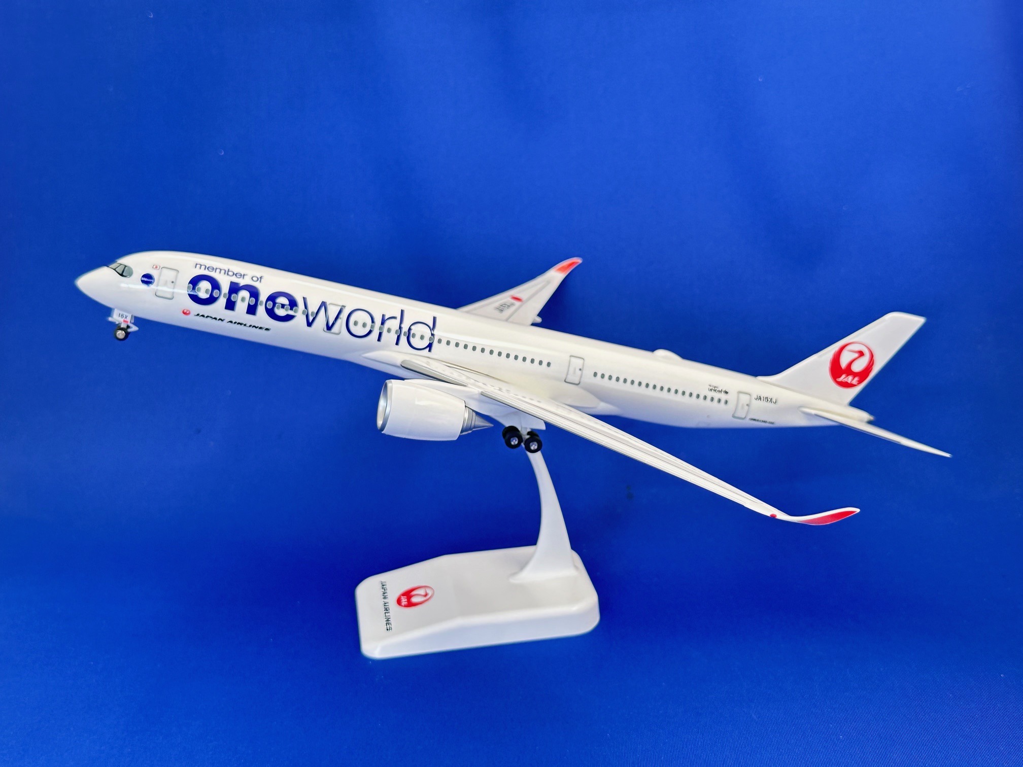 BJQ2057 JALUX企画品 (EVER RISE) JAL / 日本航空 ONE WORLD A350-900