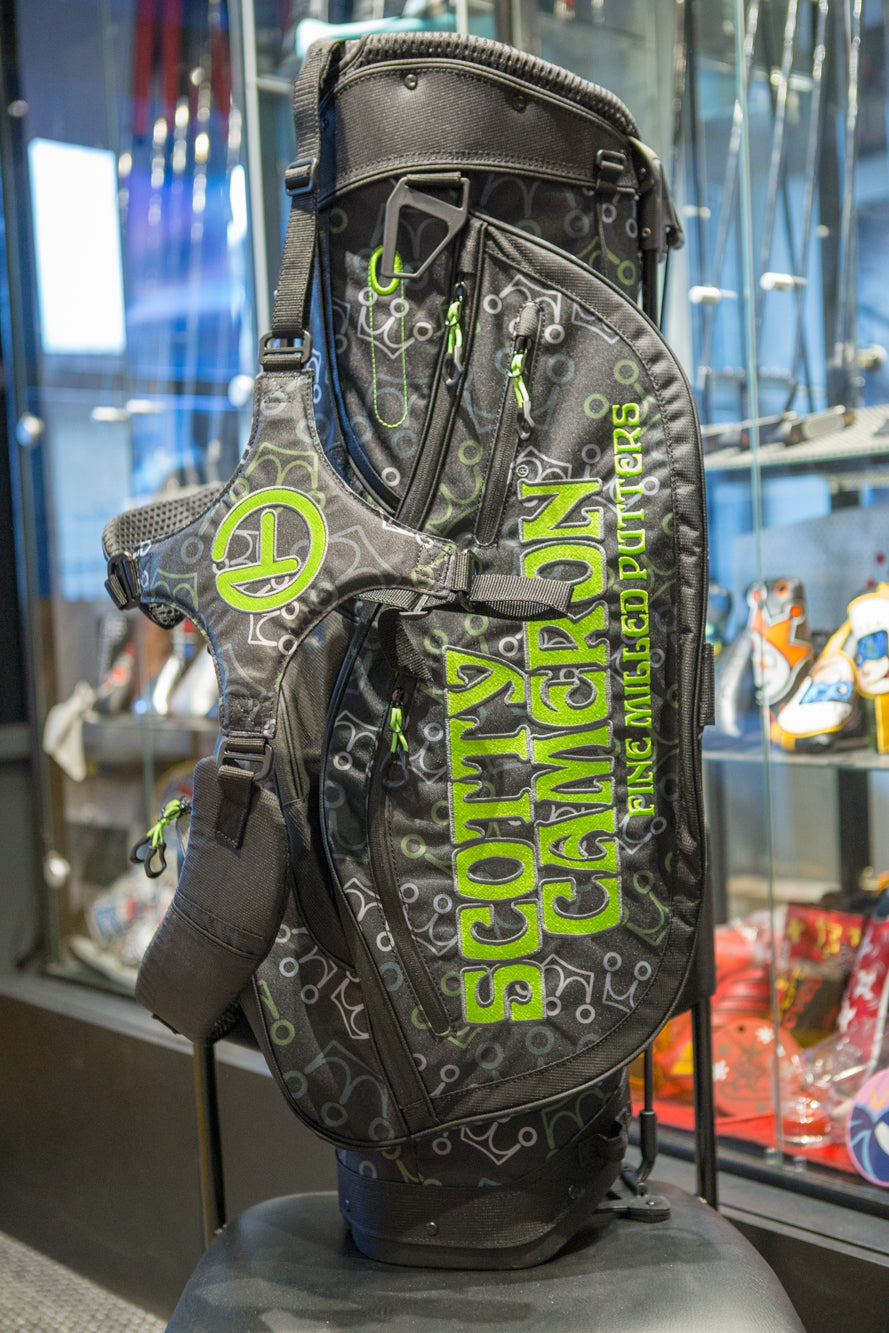 Scotty Cameron 2021 Masters Mini Crown Black/Lime Pathfinder Stand