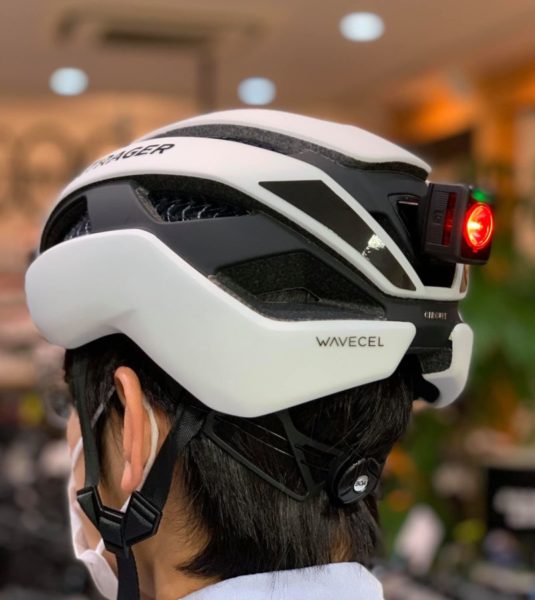 ボントレガー Circuit Wavecel ヘルメット入荷してます | サイクル