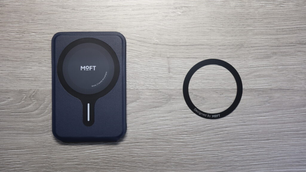 使い方によっては八役を超えるMOFT JSF 8-in-1多機能スタンド