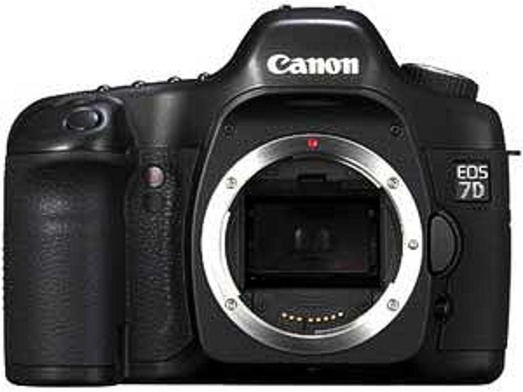 Canon EOS-7D DSLR Camera with Canon EF-S 15-85mm IS Lens