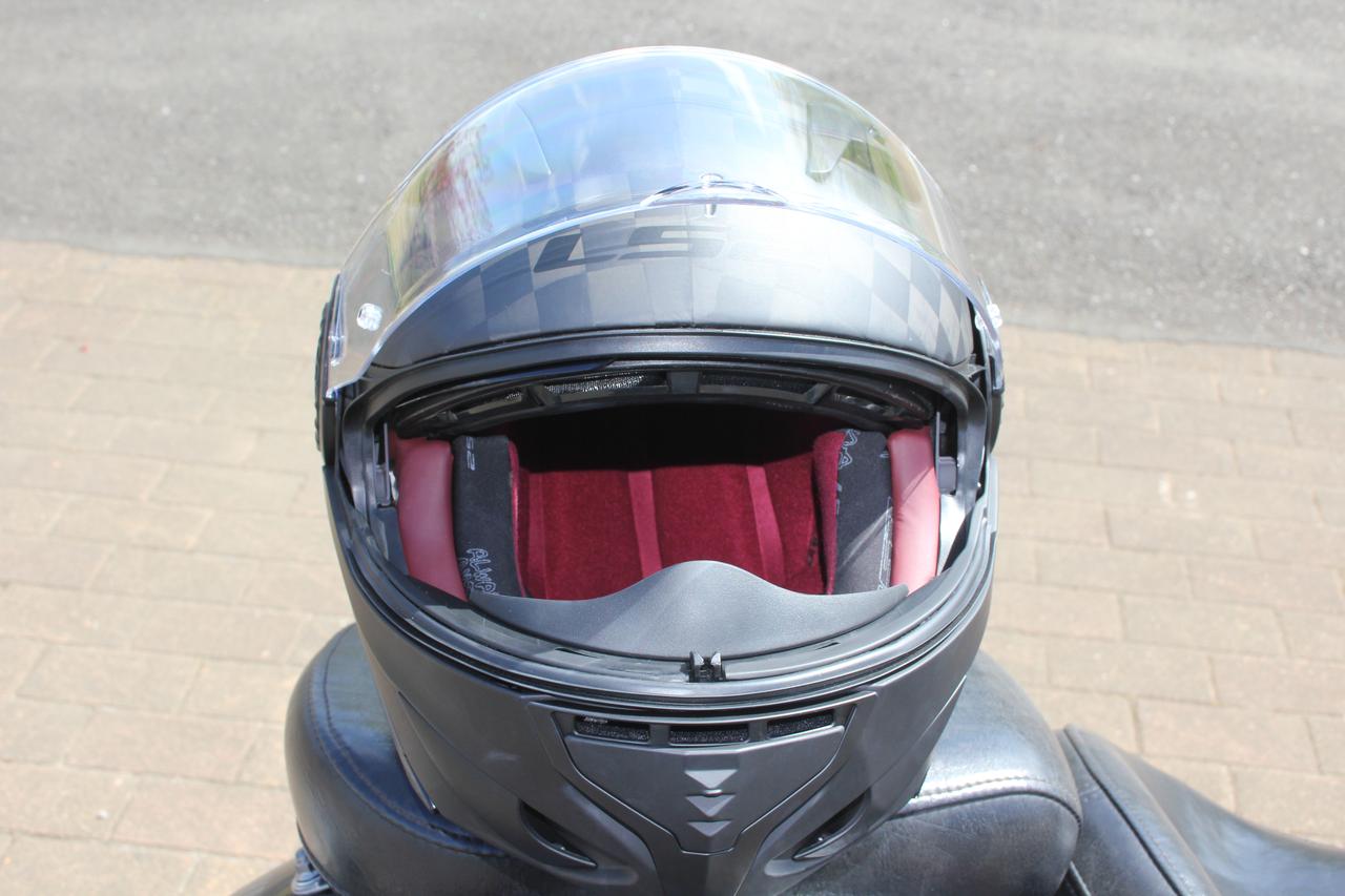 便利なだけじゃない！ 軽くて安全な「LS2」のカーボン製システム