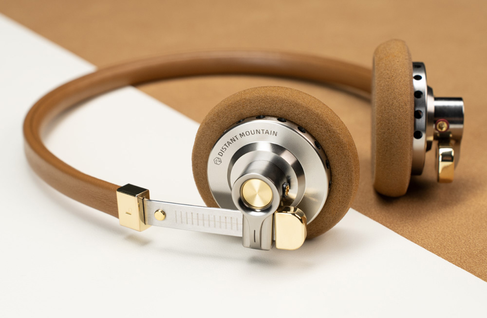 ROSEから、80年代風のレトロスタイルの有線ヘッドホン「DISTANT