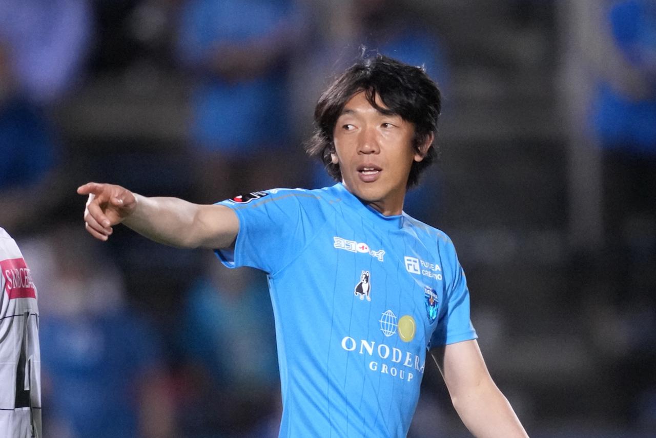横浜FC】中村俊輔、44歳の26年目に。｢頭にきた。だからまだやれる