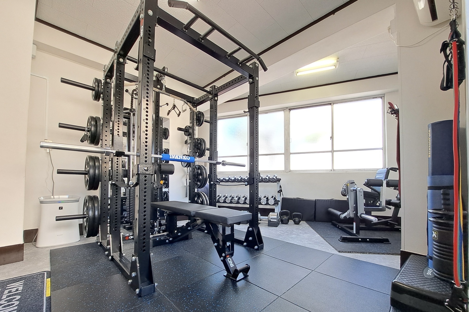 方南町5分】ONIパワーラック、バーベル235kg、ダンベル83kg！機材充実