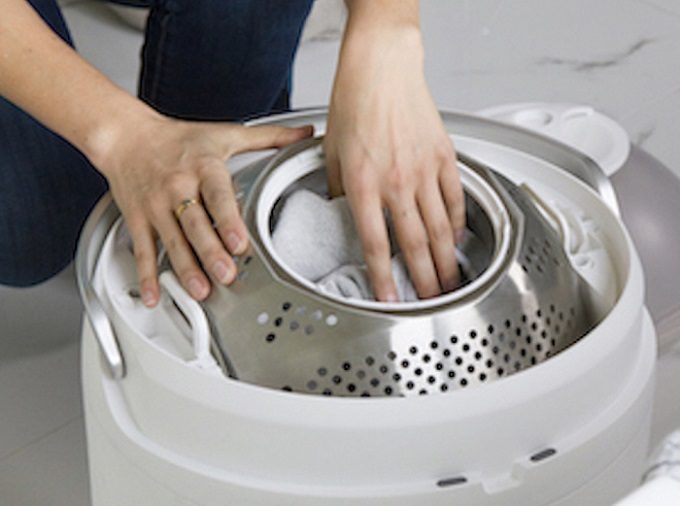 電気・水・時間を節約。たった5分で洗える足踏み式洗濯機「Drumi