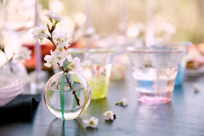 日々の暮らしを涼やかに彩るガラス。伝統工芸品「津軽びいどろ」の