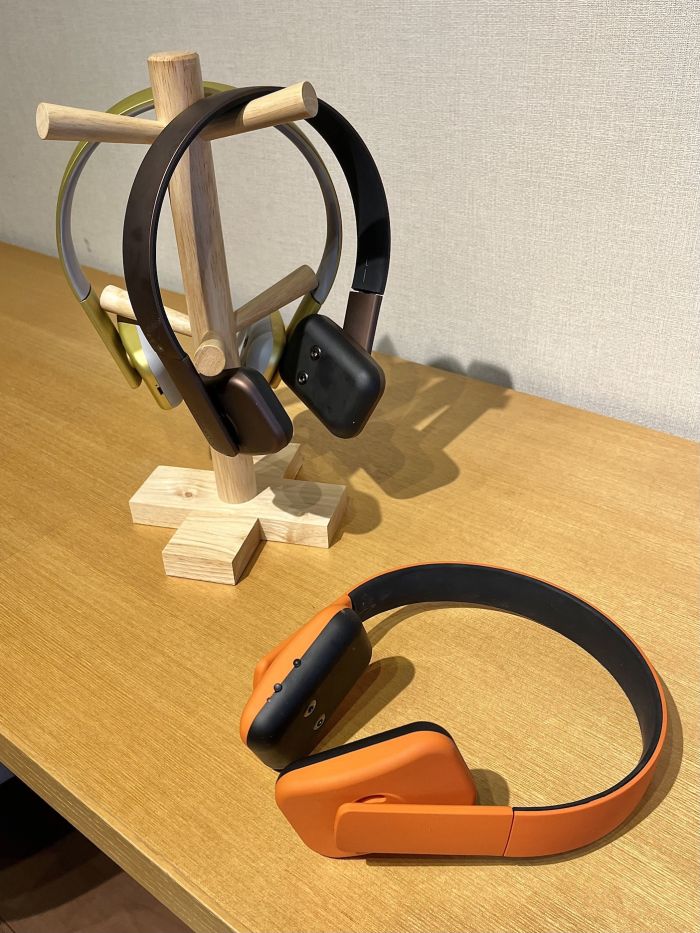 これが美顔器!? 刺激のないおしゃれなEMSリフトアップ「COREFIT